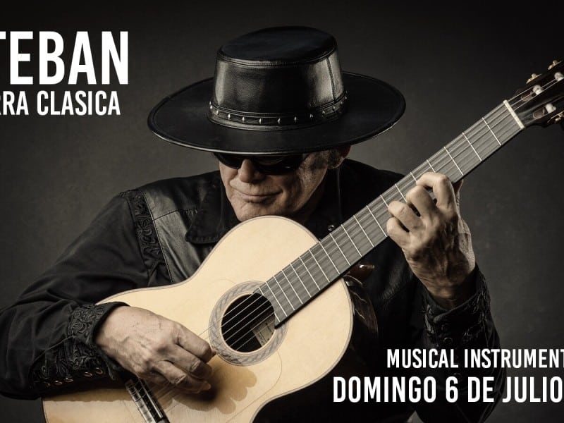 El guitarrista clásico Esteban debe su nombre al maestro guitarrista Andrés Segovia, con quien estudió durante cuatro años. Esteban ha encabezado las listas de éxitos de Billboard en numerosas ocasiones, con la venta de numerosos álbumes, videos y DVD. Ha vendido más de un millón de sus guitarras y lecciones, asequibles y de calidad, a hogares de todo Estados Unidos, cumpliendo su sueño de que todos los hogares estadounidenses compartan música, incluyendo a cientos de miles de niños y adultos que nunca antes habían tocado. Esteban apareció en la portada de The Wall Street Journal tras sus famosas presentaciones y récords de ventas de álbumes en Home Shopping Network. También ha aparecido en People y ha recibido innumerables elogios de periódicos, revistas y seguidores fieles. Los conciertos de Esteban son experiencias excepcionales llenas de momentos memorables, ya sea en solitario o con su banda.