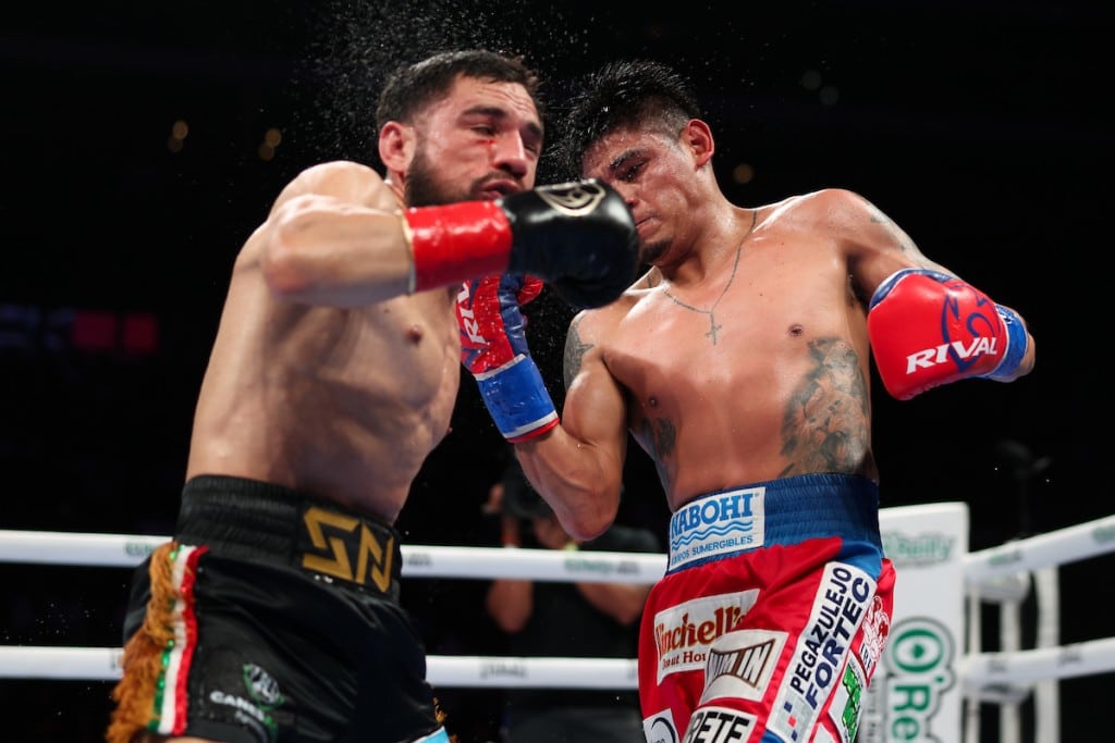 Vaquero Navarrete salio avante frente al "Sugar" Nunez. 