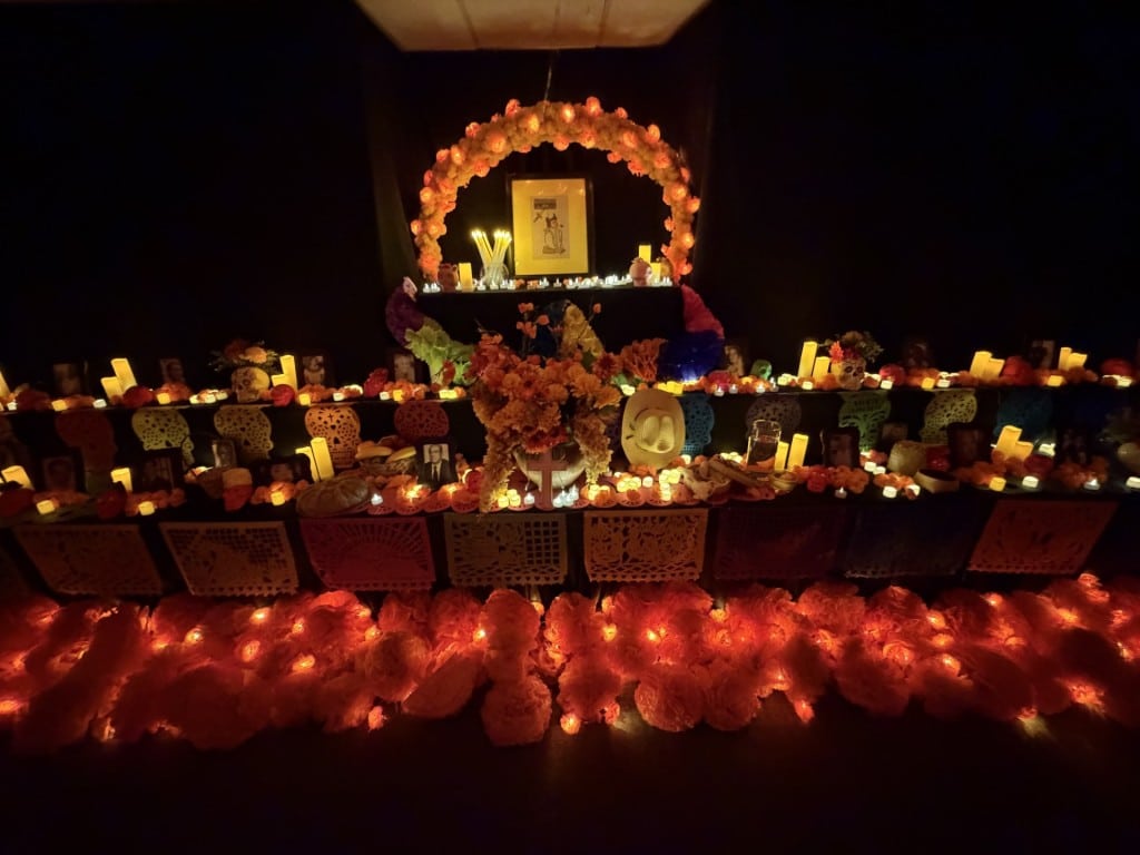 Altar de Muertos